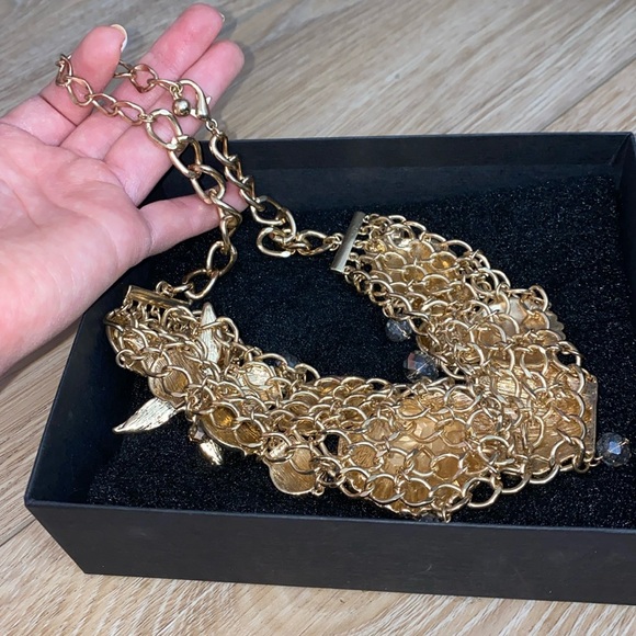 Gold Seashell Necklace - Picture 3 of 3
